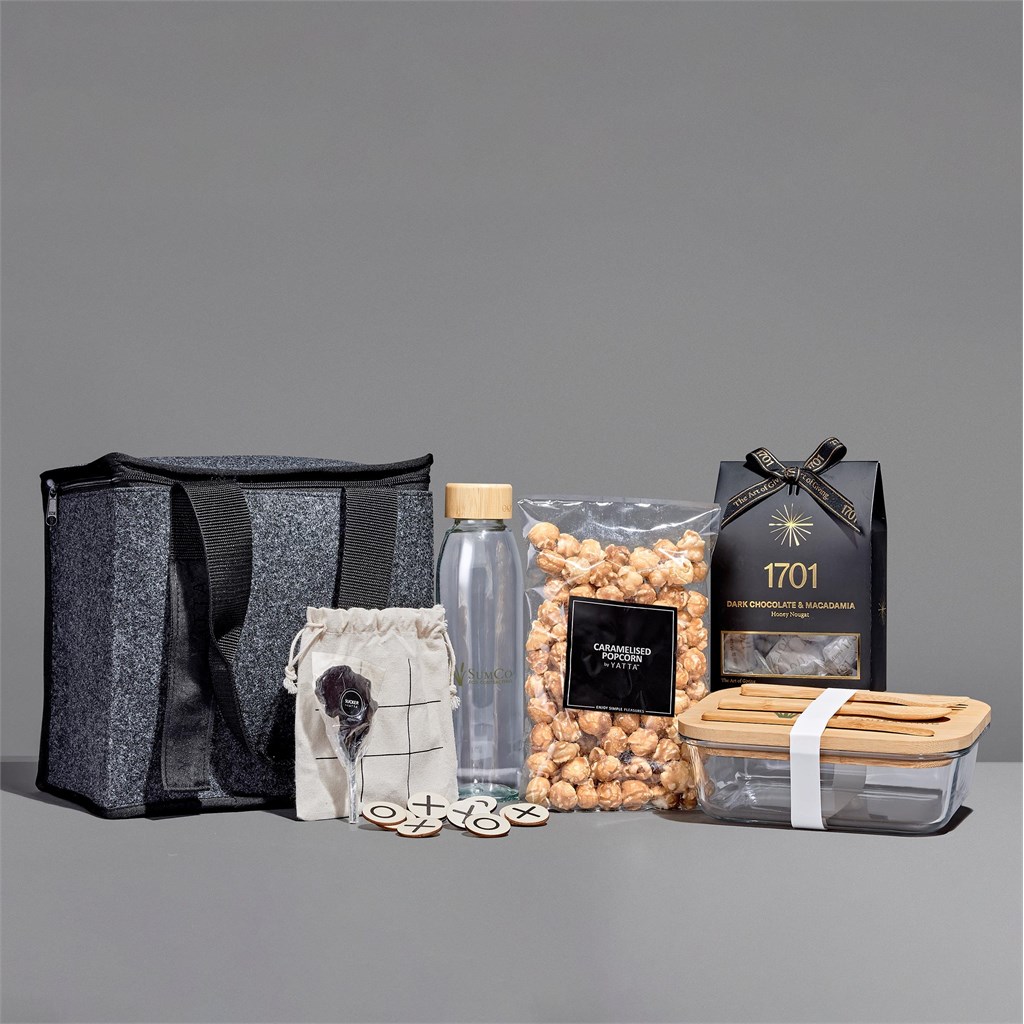 Yatta Deluxe Delicacies Hamper - Image 2