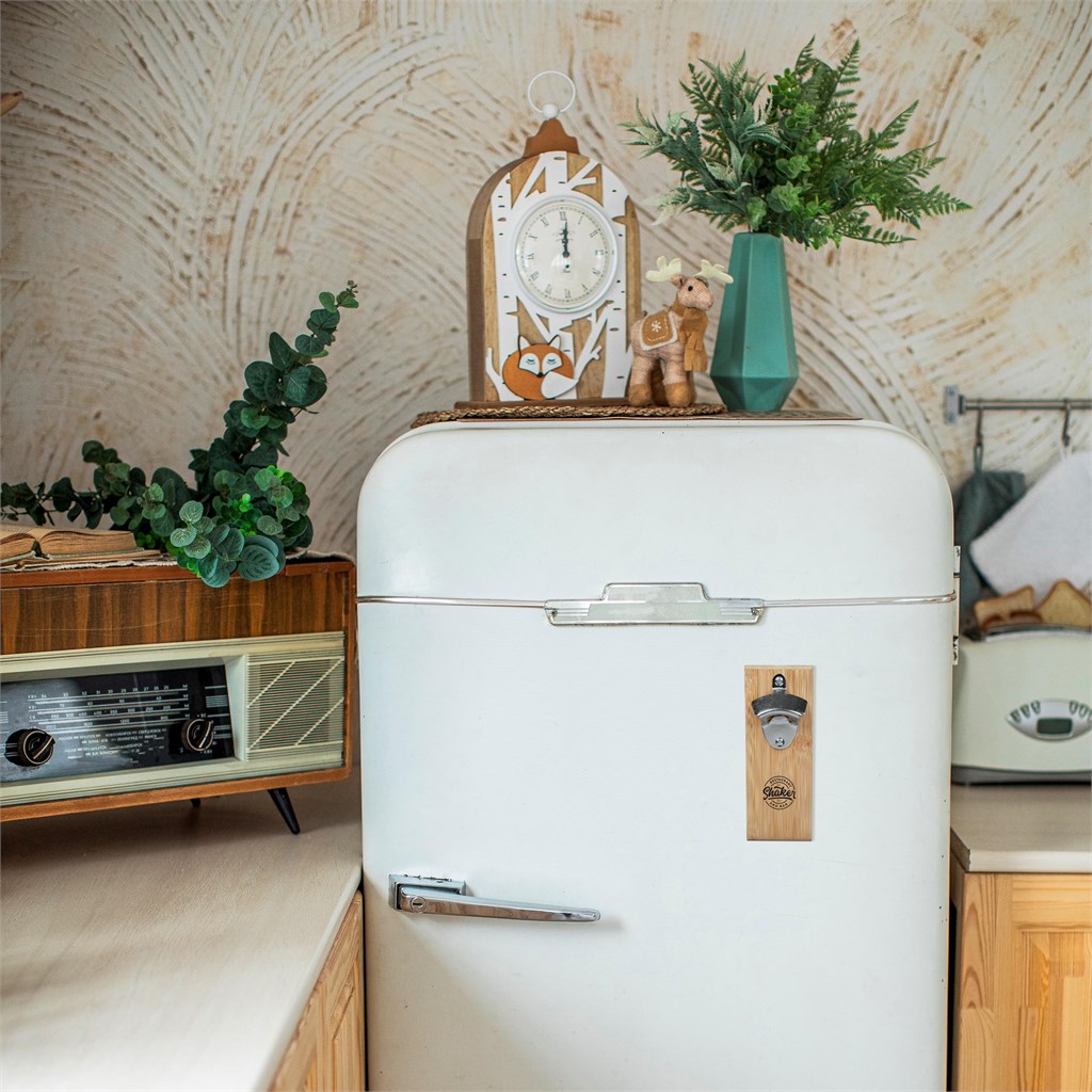 Okiyo Akeru Bamboo Fridge Bottle Opener - Image 21