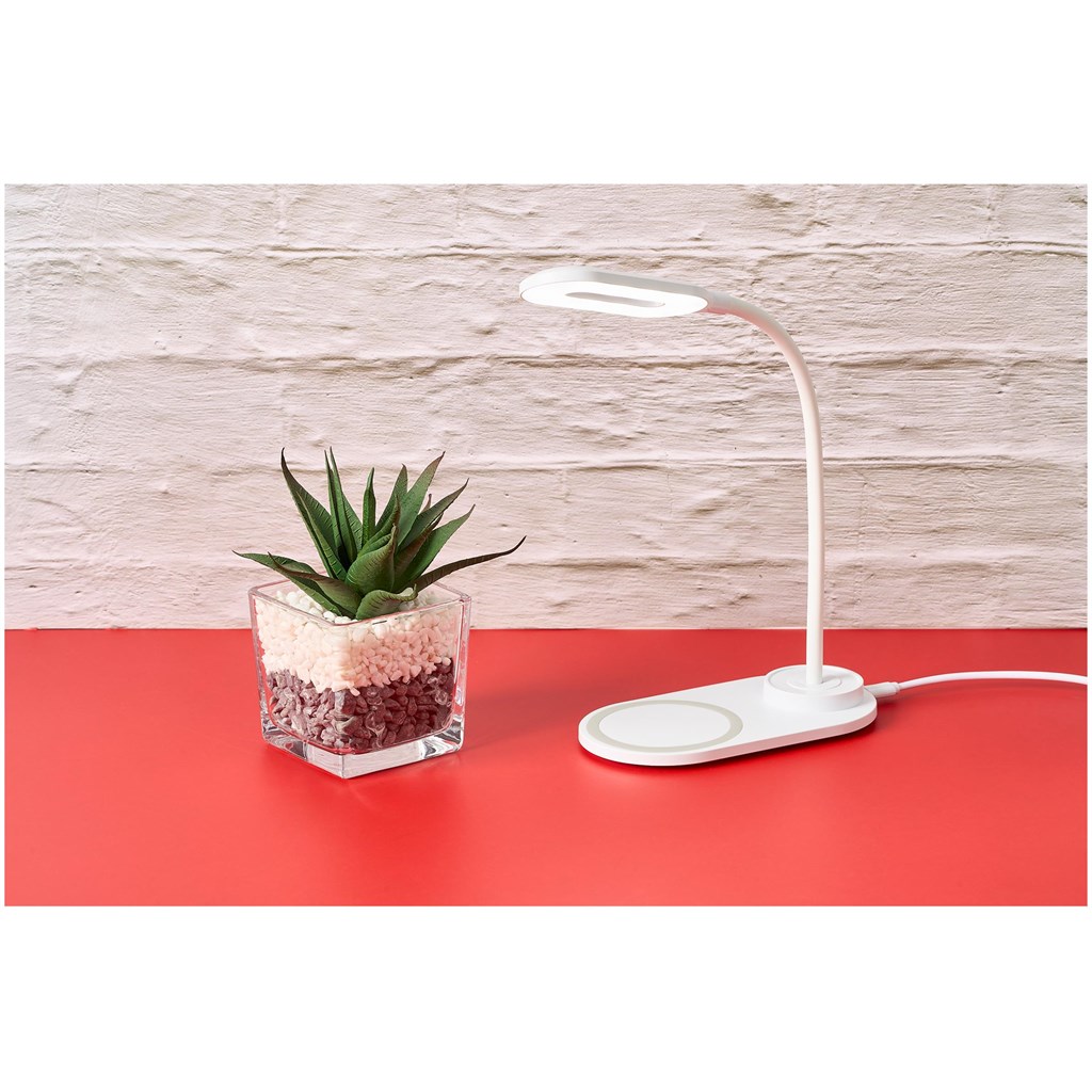 Swiss Cougar Doha Wireless Charger & Desk Lamp - Image 2